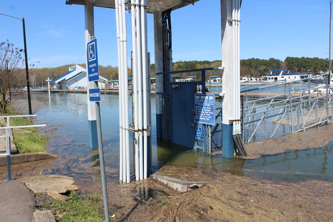PARIS TN: High water closes parts of refuge